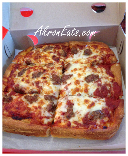 Akron Eats - Trecaso's Sausage Pizza